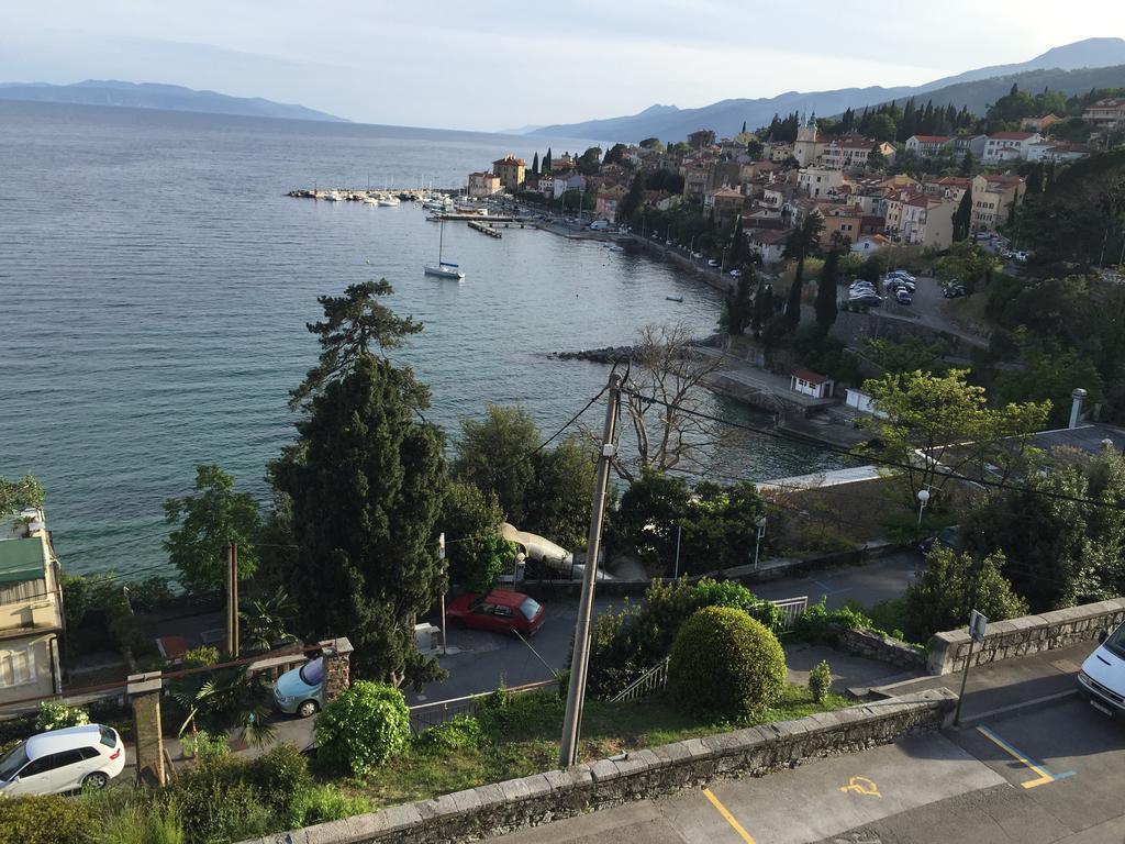 Villa Dinka Vip Apartmani Opatija Exterior foto