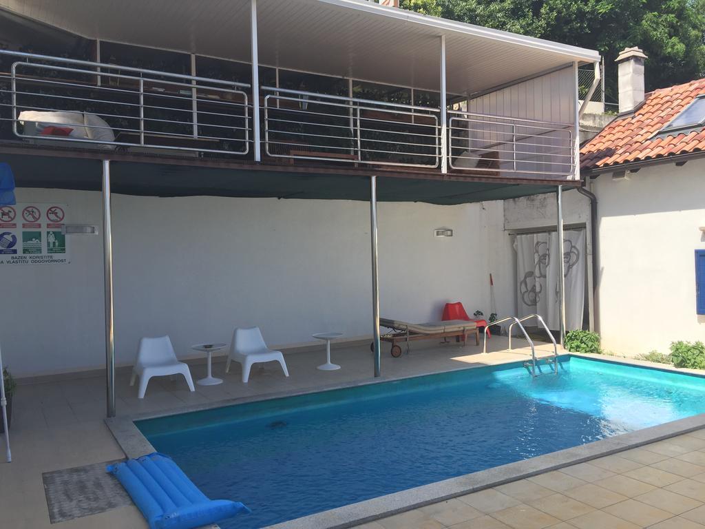 Villa Dinka Vip Apartmani Opatija Exterior foto