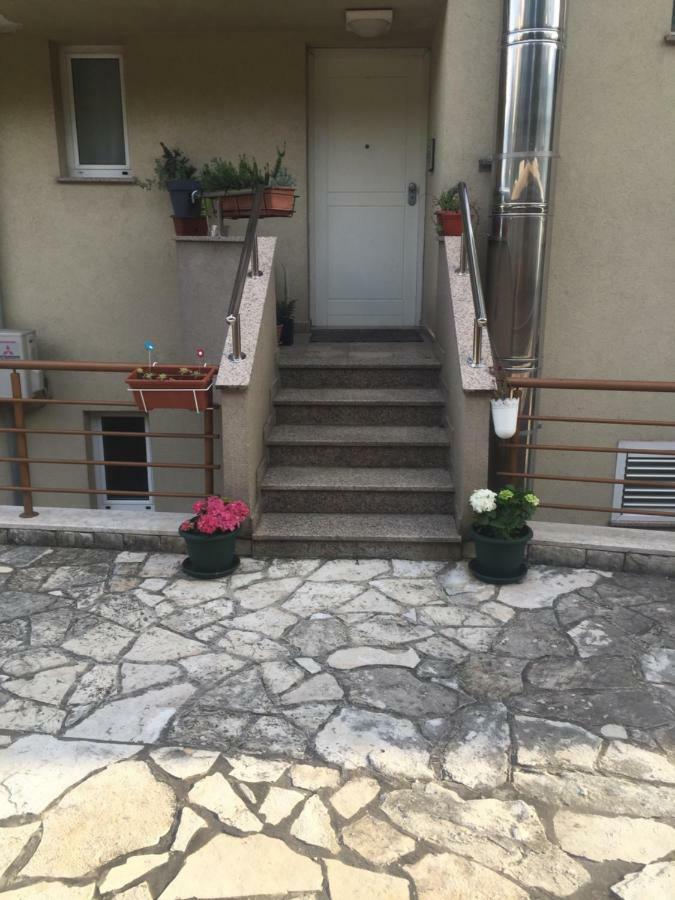 Villa Dinka Vip Apartmani Opatija Exterior foto